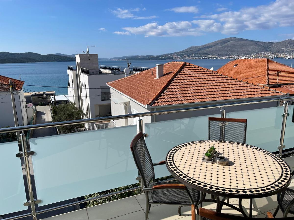 Apartments Cavar Trogir Buitenkant foto