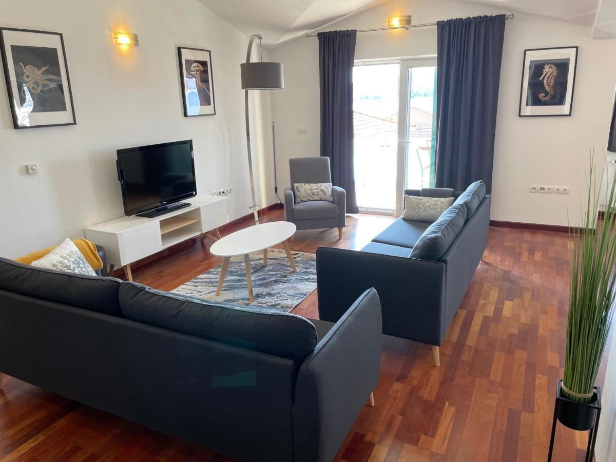 Apartments Cavar Trogir Buitenkant foto