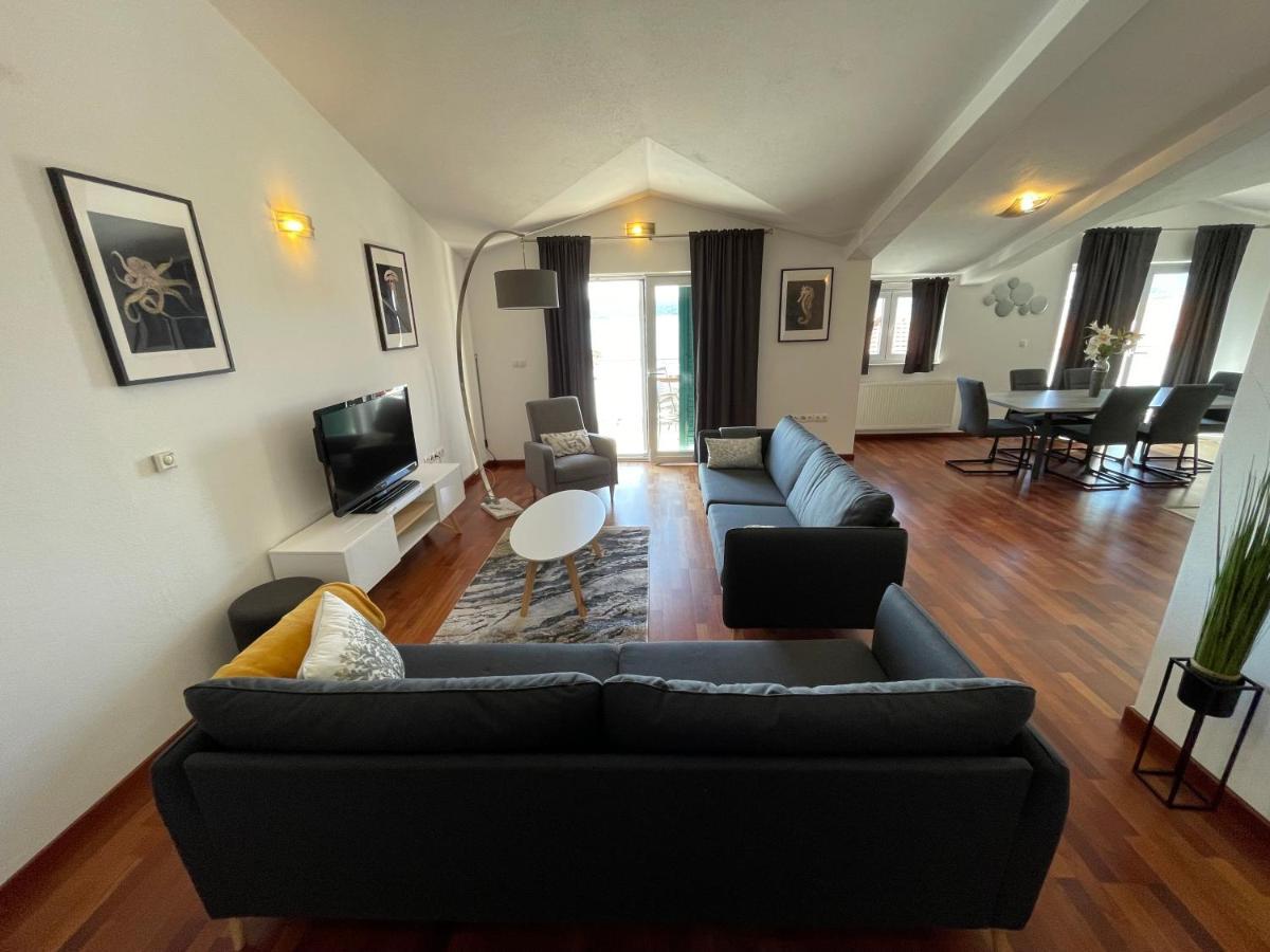 Apartments Cavar Trogir Buitenkant foto