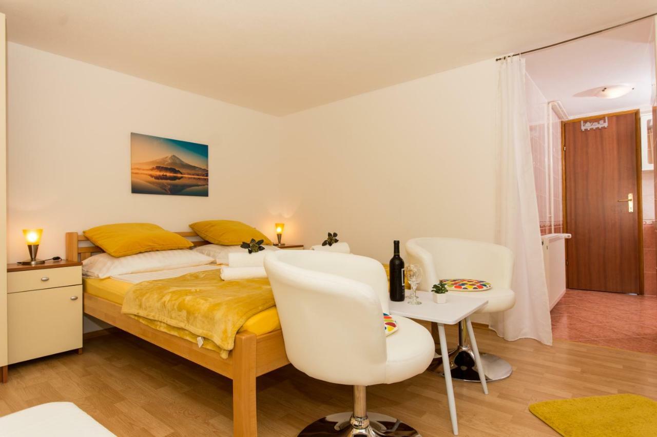 Apartments Cavar Trogir Buitenkant foto