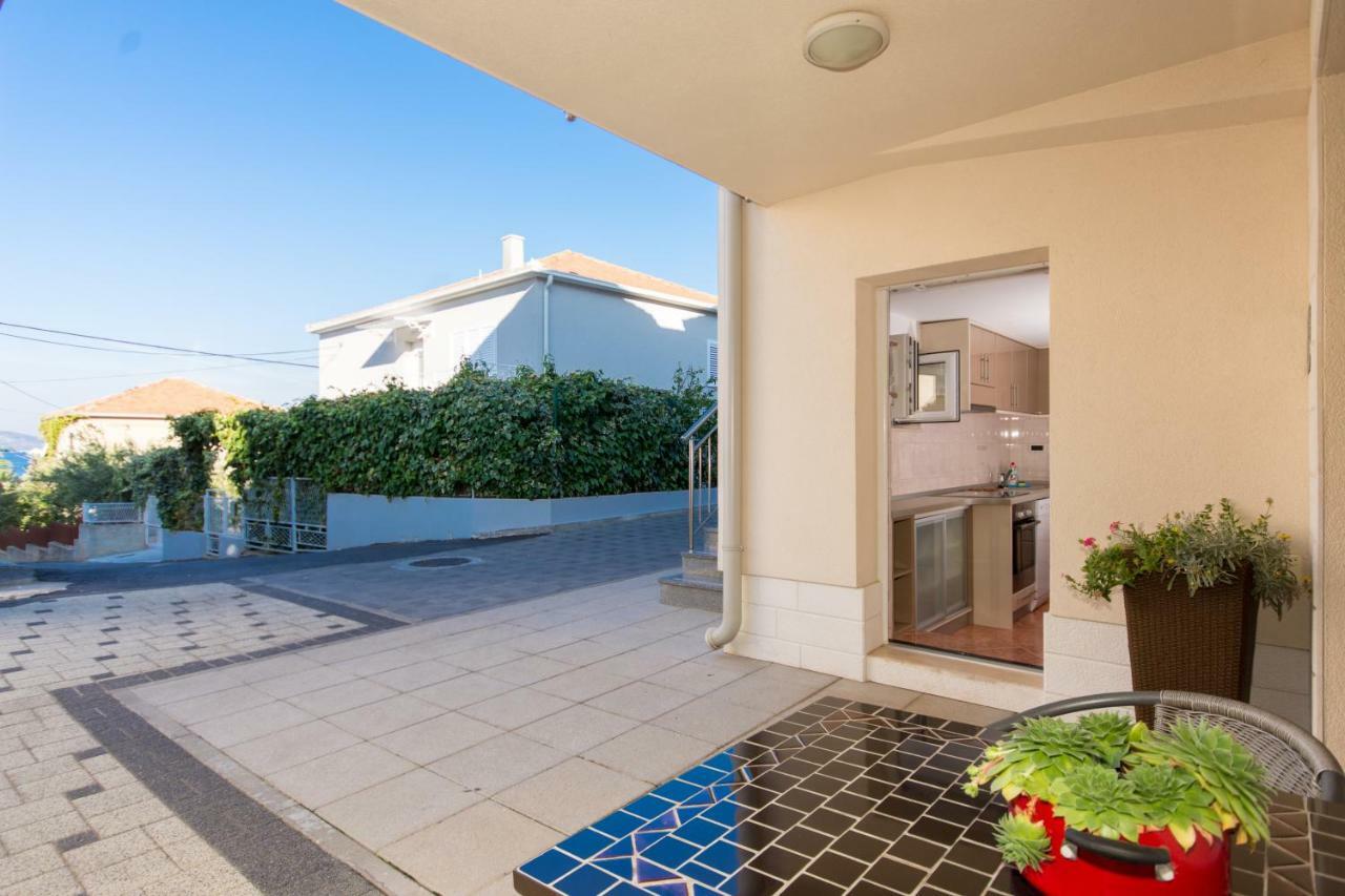 Apartments Cavar Trogir Buitenkant foto