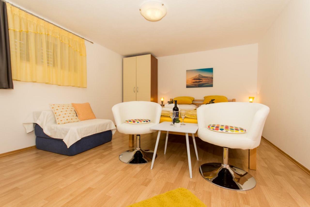 Apartments Cavar Trogir Buitenkant foto
