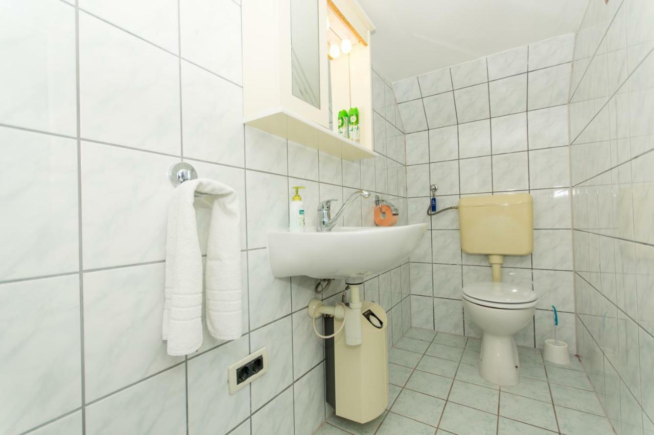 Apartments Cavar Trogir Buitenkant foto