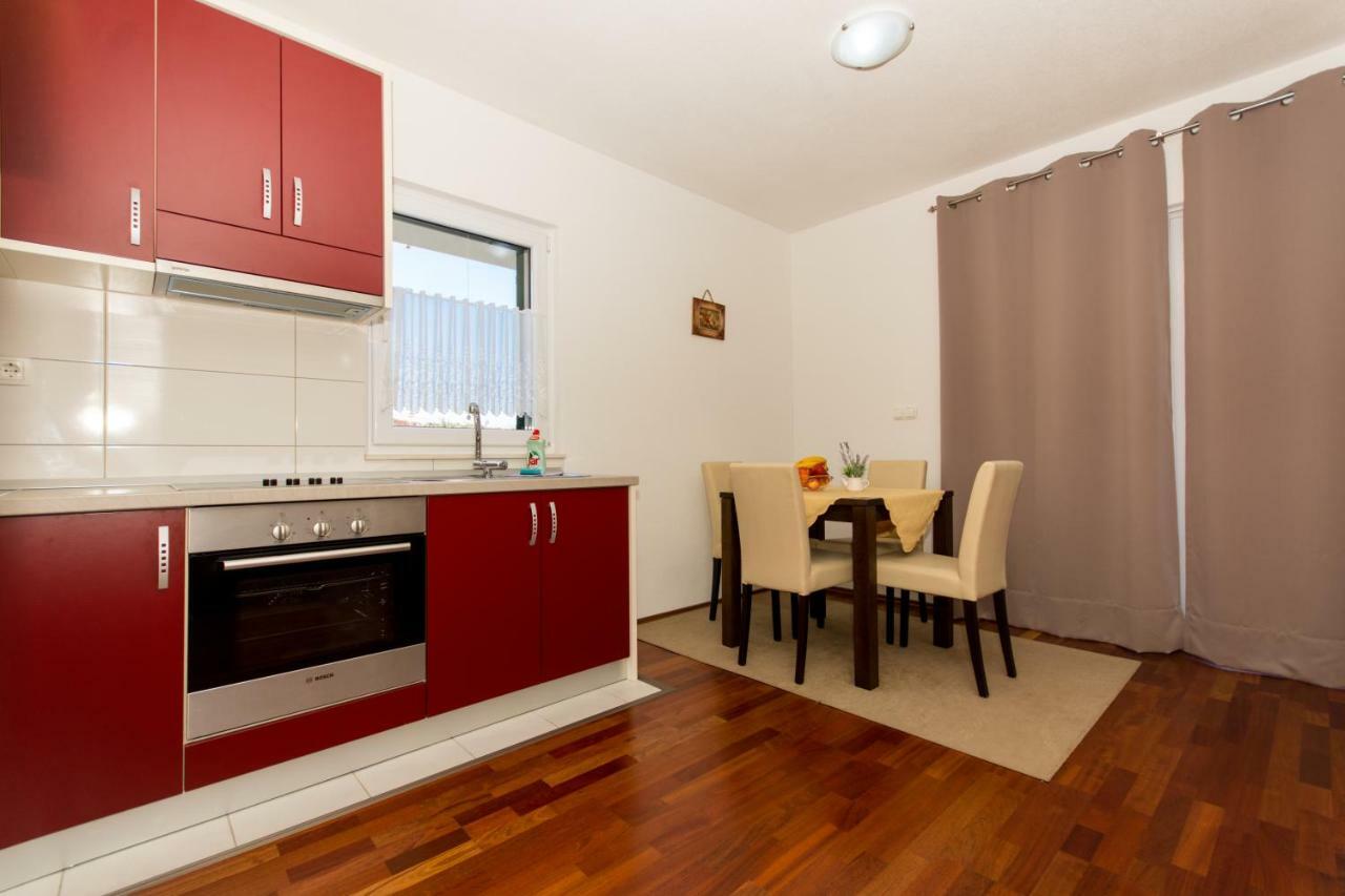 Apartments Cavar Trogir Buitenkant foto