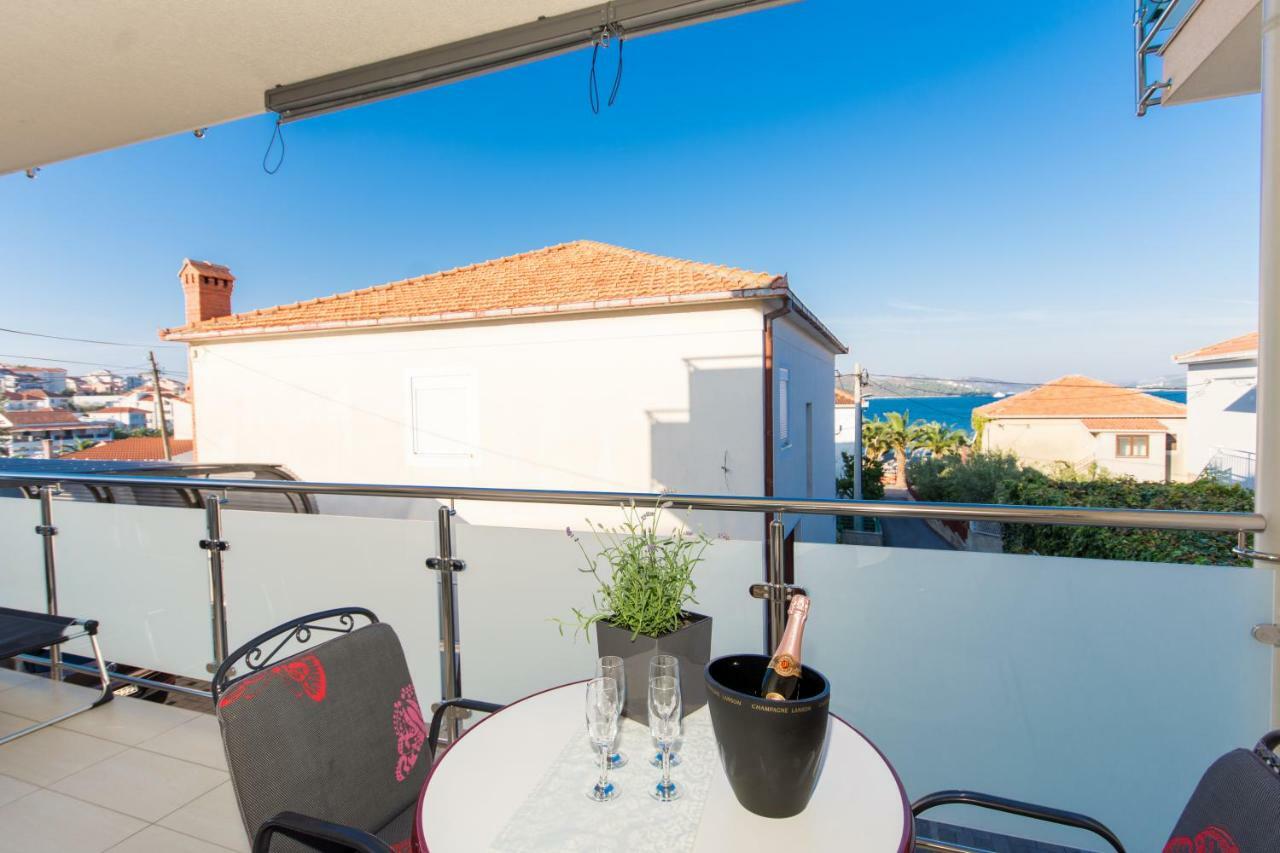 Apartments Cavar Trogir Buitenkant foto