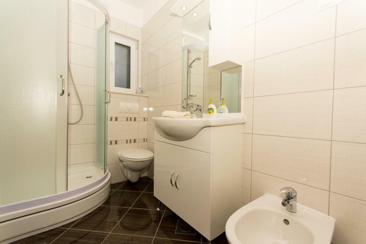 Apartments Cavar Trogir Buitenkant foto