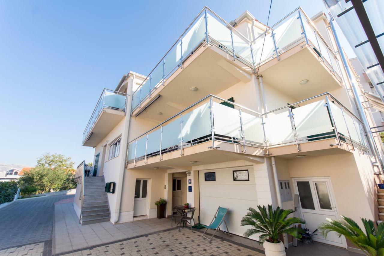 Apartments Cavar Trogir Buitenkant foto